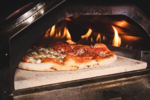 Qual forno de pizza profissional vale mais a pena?