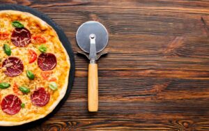 Utensílios para pizzaria que facilitam o trabalho: encontre na GGalan