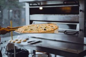 Como escolher um bom forno para pizzarias e restaurantes?